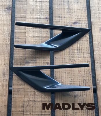MADLYS フォグランプベゼルカバー　ペイント込［後期型］ サムネイル2